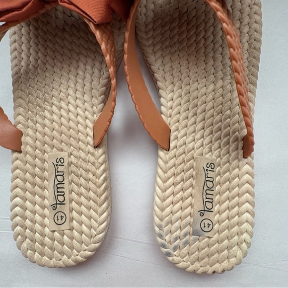 Tamaris Size 41 Bow Flat Flip Flops Sandals with Straw Texture - Picture 5 of 9